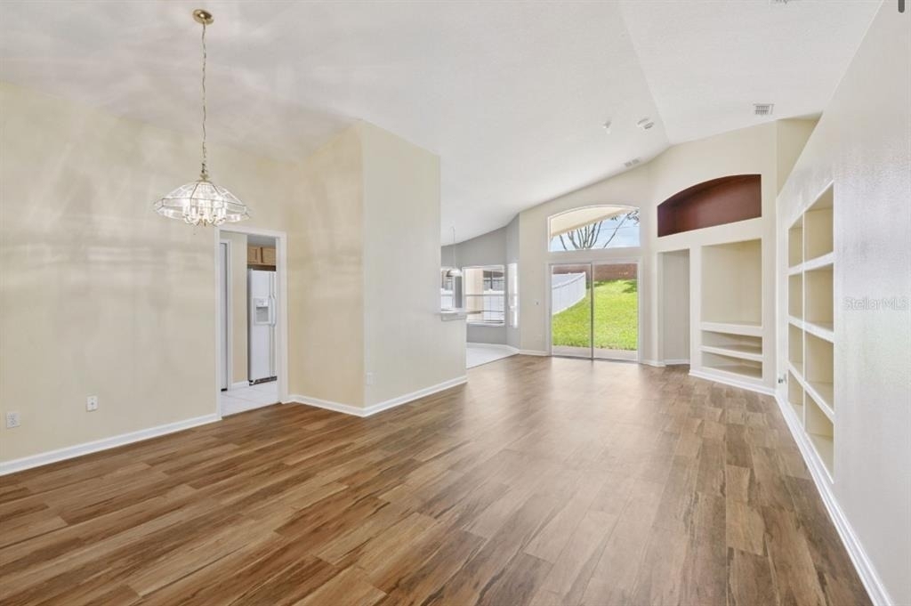 15723 Markham Drive - Photo 4