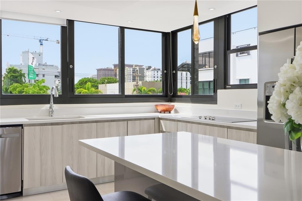 1485 Ashford Ave - Photo 8