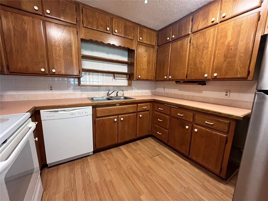 1145 S Lake Reedy Boulevard - Photo 7
