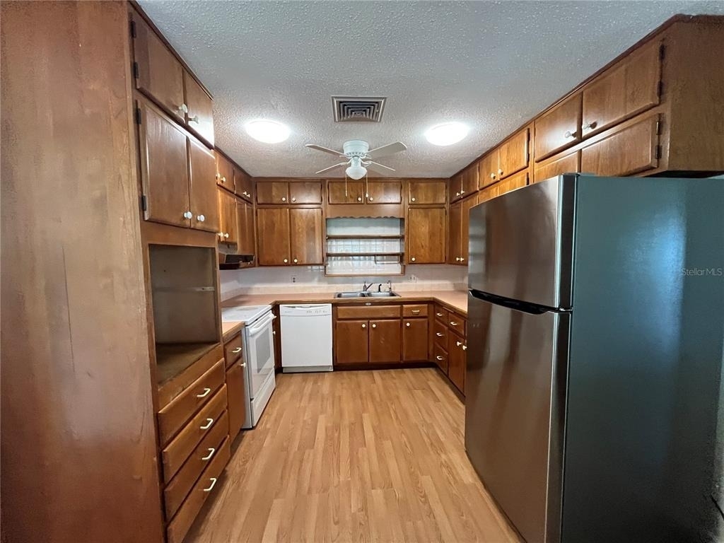 1145 S Lake Reedy Boulevard - Photo 6