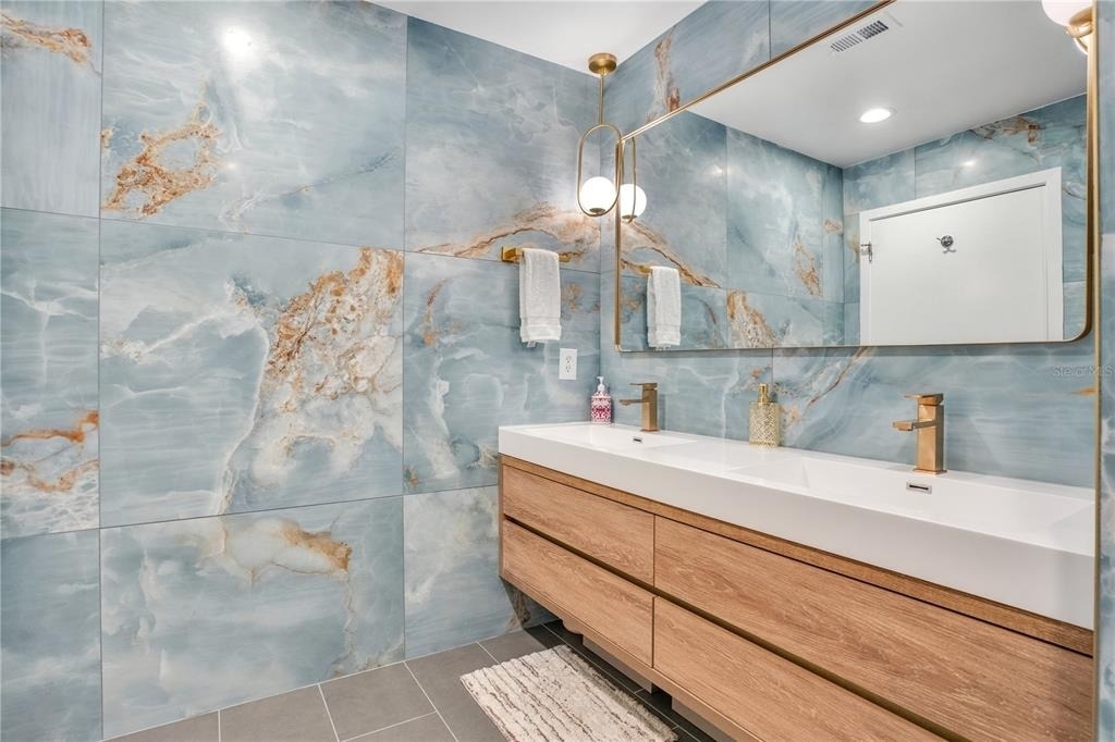 525 E Jackson Street - Photo 25