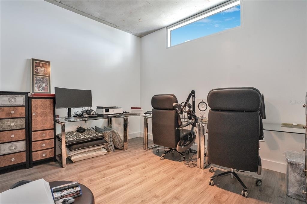 525 E Jackson Street - Photo 28
