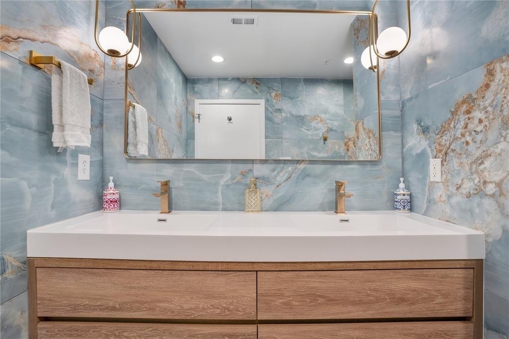 525 E Jackson Street - Photo 26