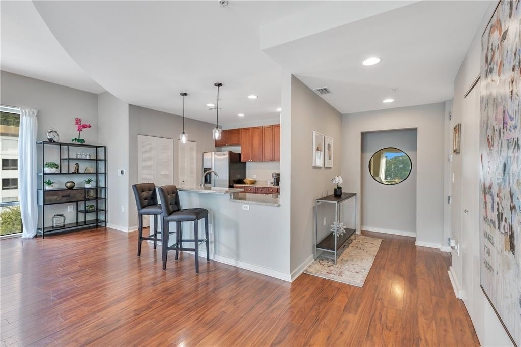 525 E Jackson Street - Photo 12