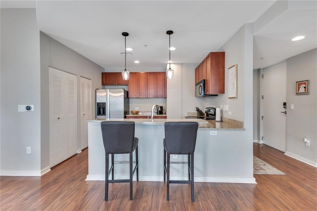 525 E Jackson Street - Photo 10