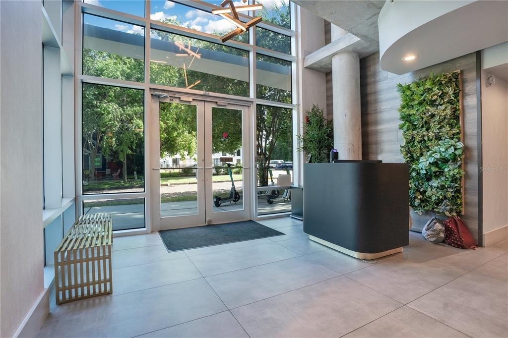 525 E Jackson Street - Photo 2