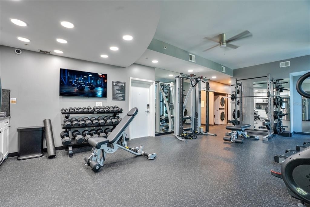 525 E Jackson Street - Photo 38