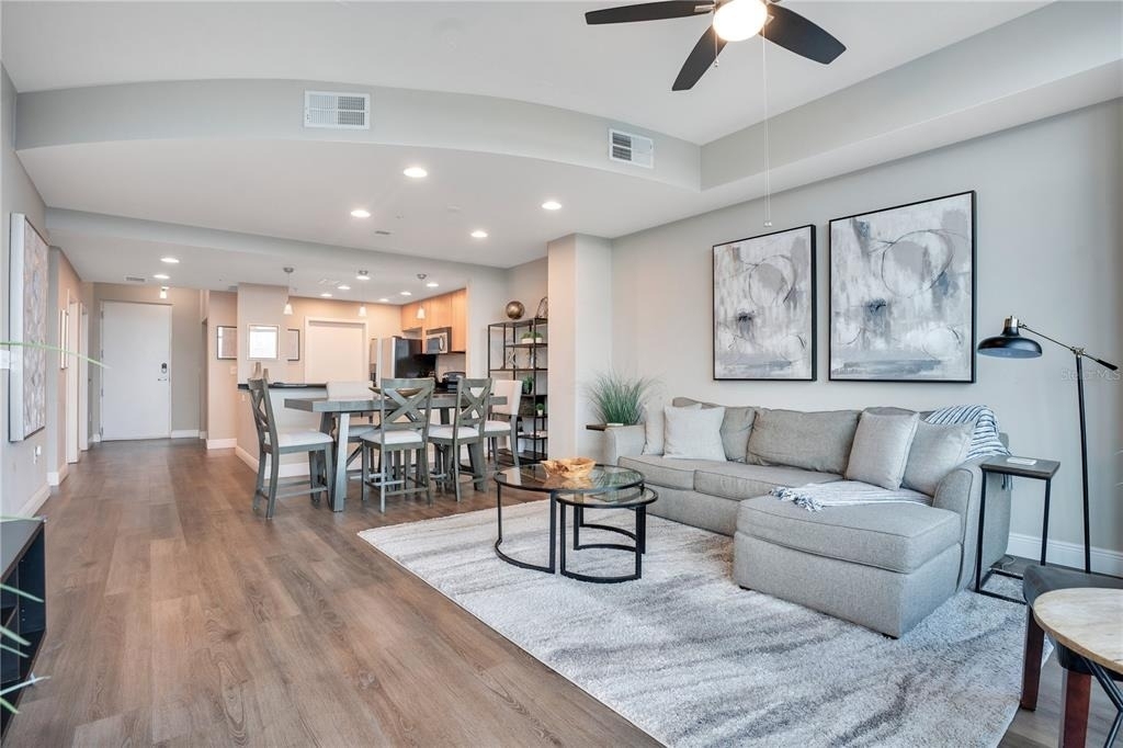 525 E Jackson Street - Photo 20