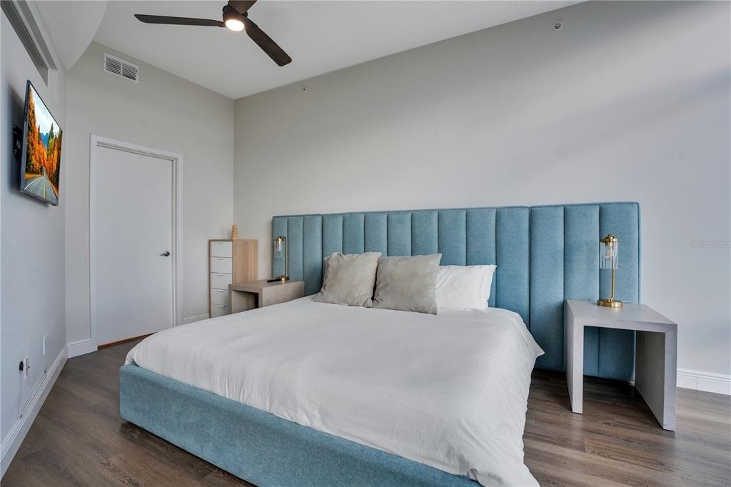 525 E Jackson Street - Photo 28
