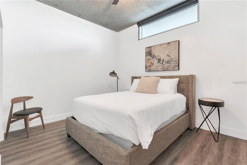 525 E Jackson Street - Photo 35
