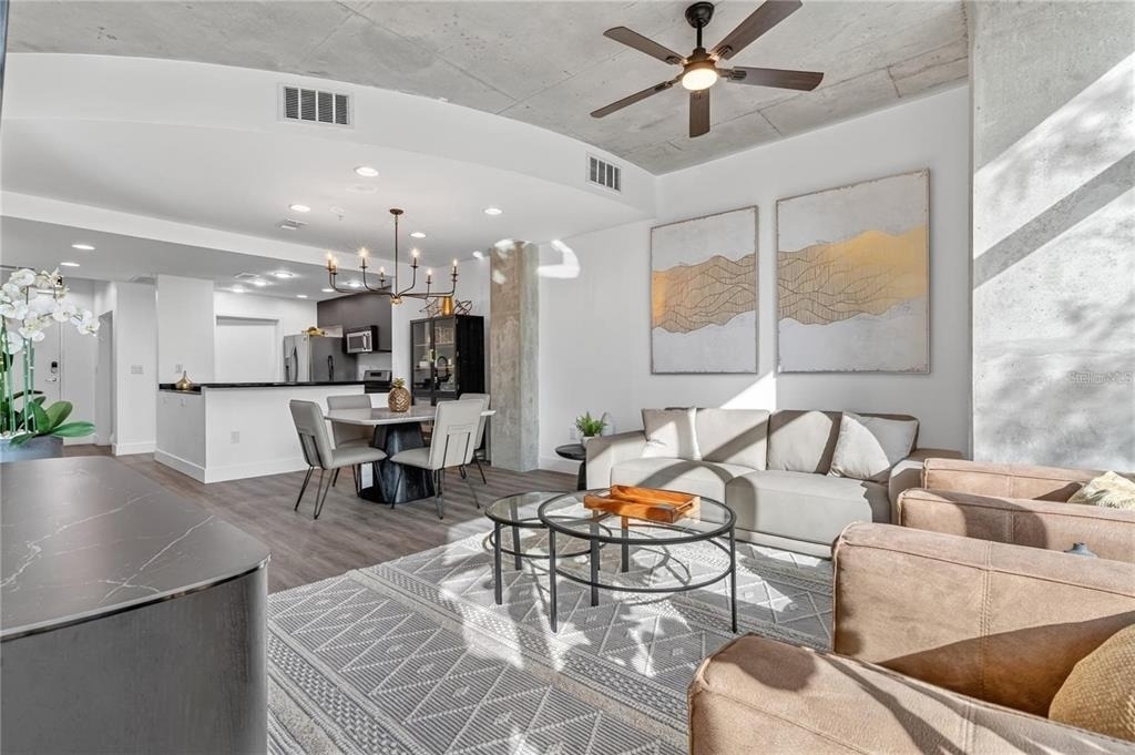 525 E Jackson Street - Photo 24