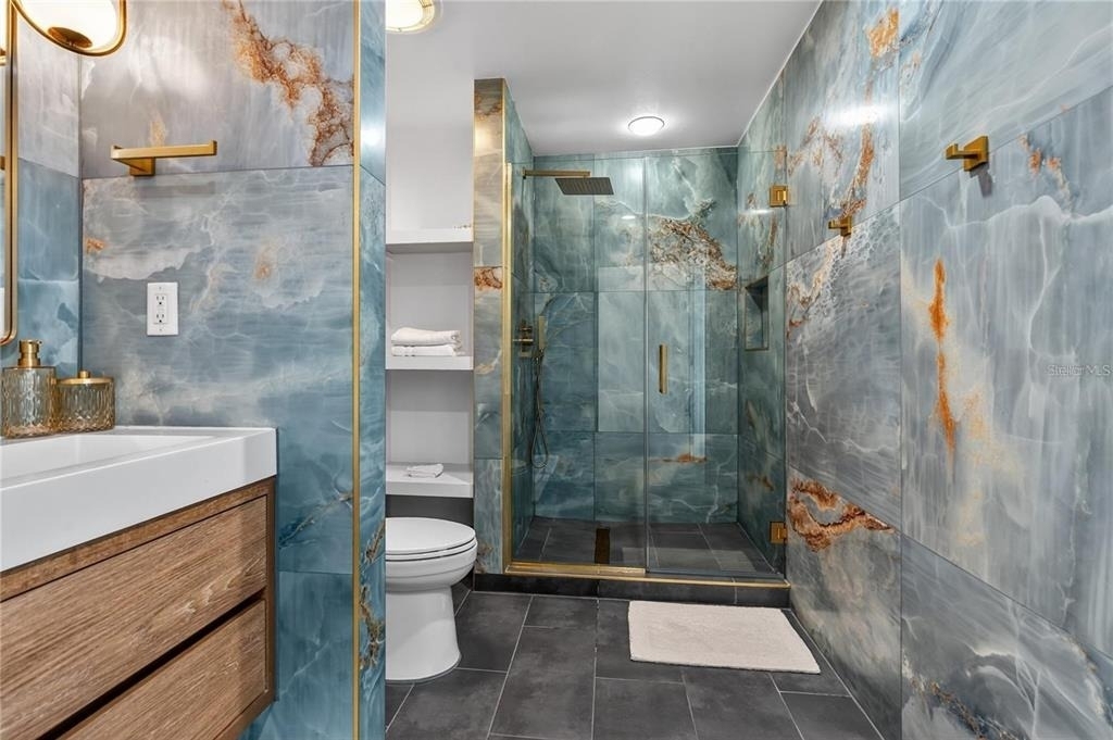 525 E Jackson Street - Photo 32