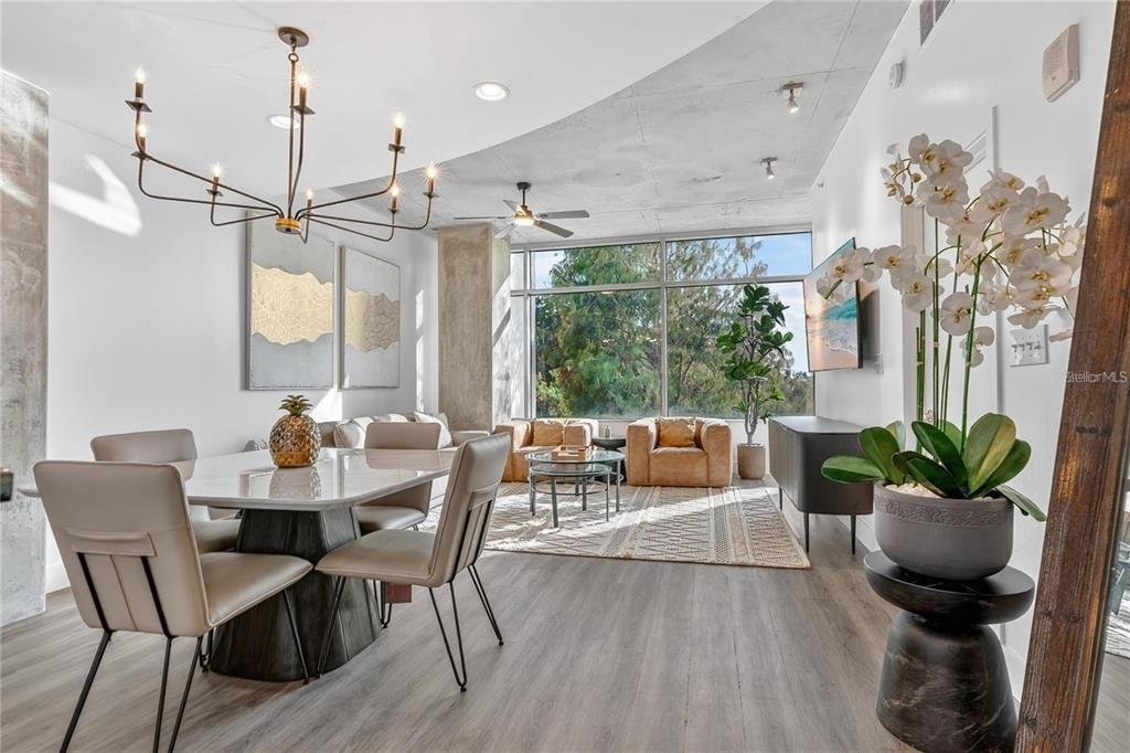 525 E Jackson Street - Photo 16