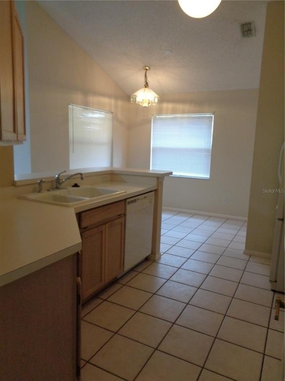 2125 River Park Boulevard - Photo 4