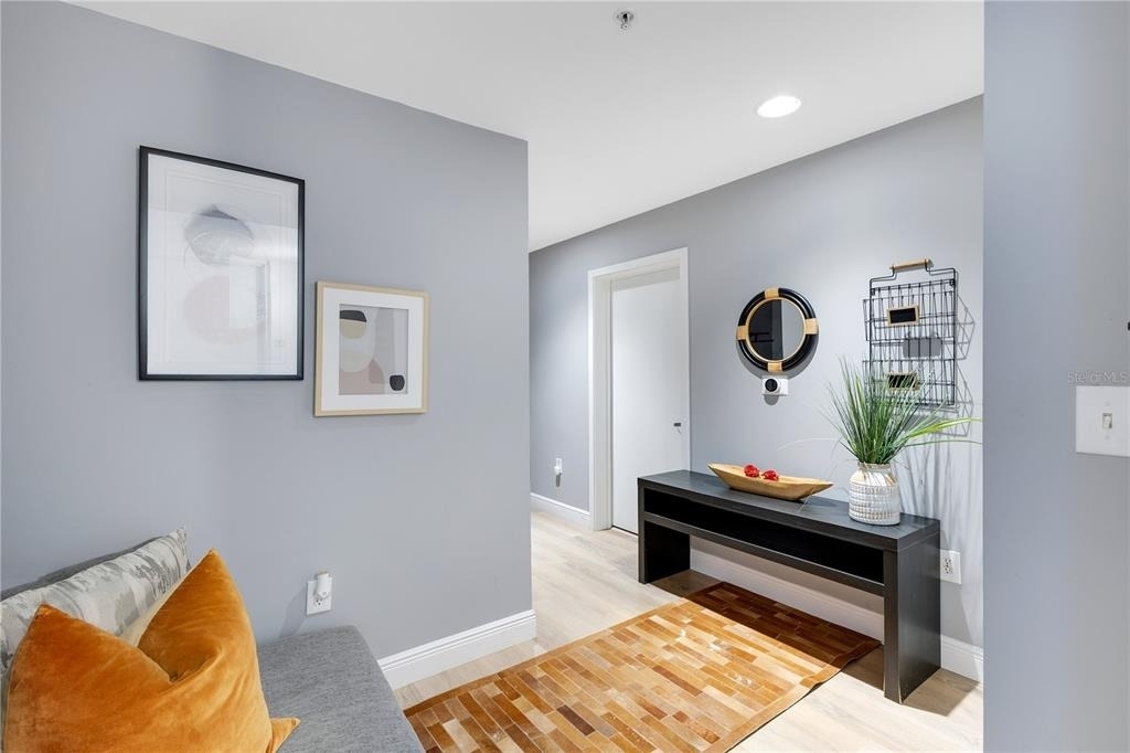 525 E Jackson Street - Photo 16