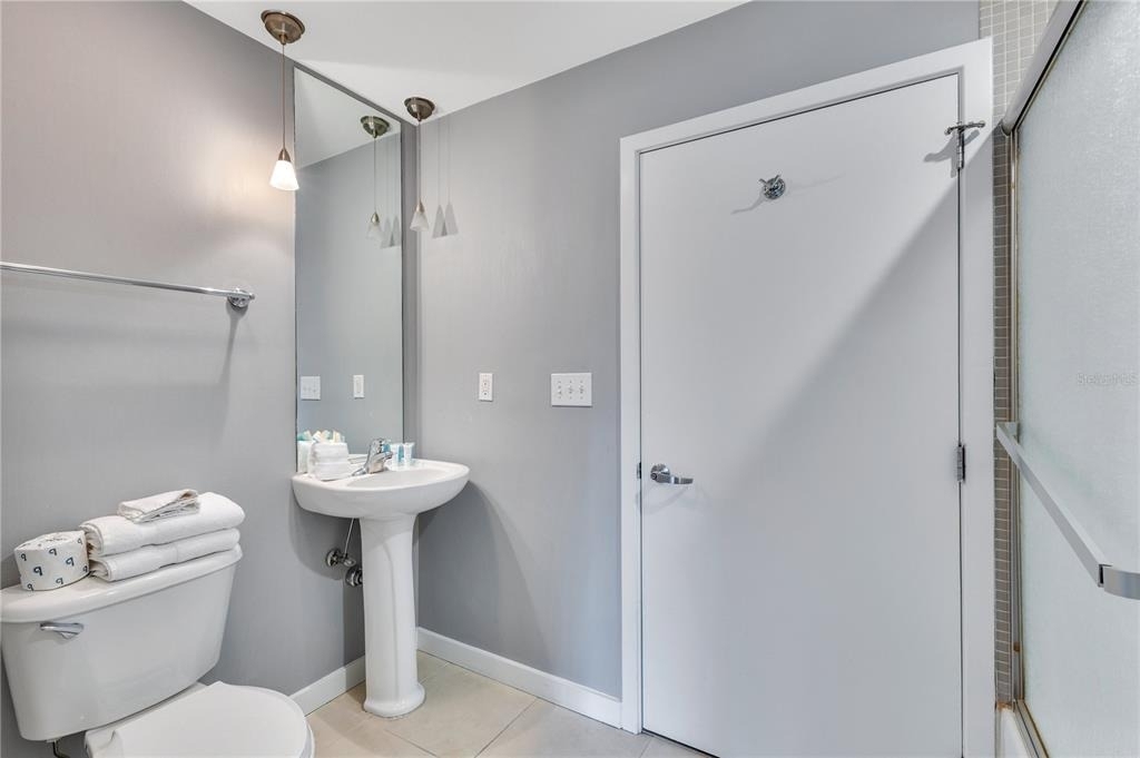 525 E Jackson Street - Photo 23