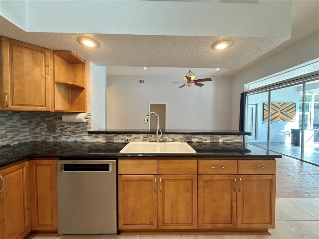 10341 Cypress Isle Court - Photo 16