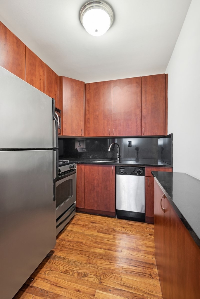 226 East 25th Street - Photo 0