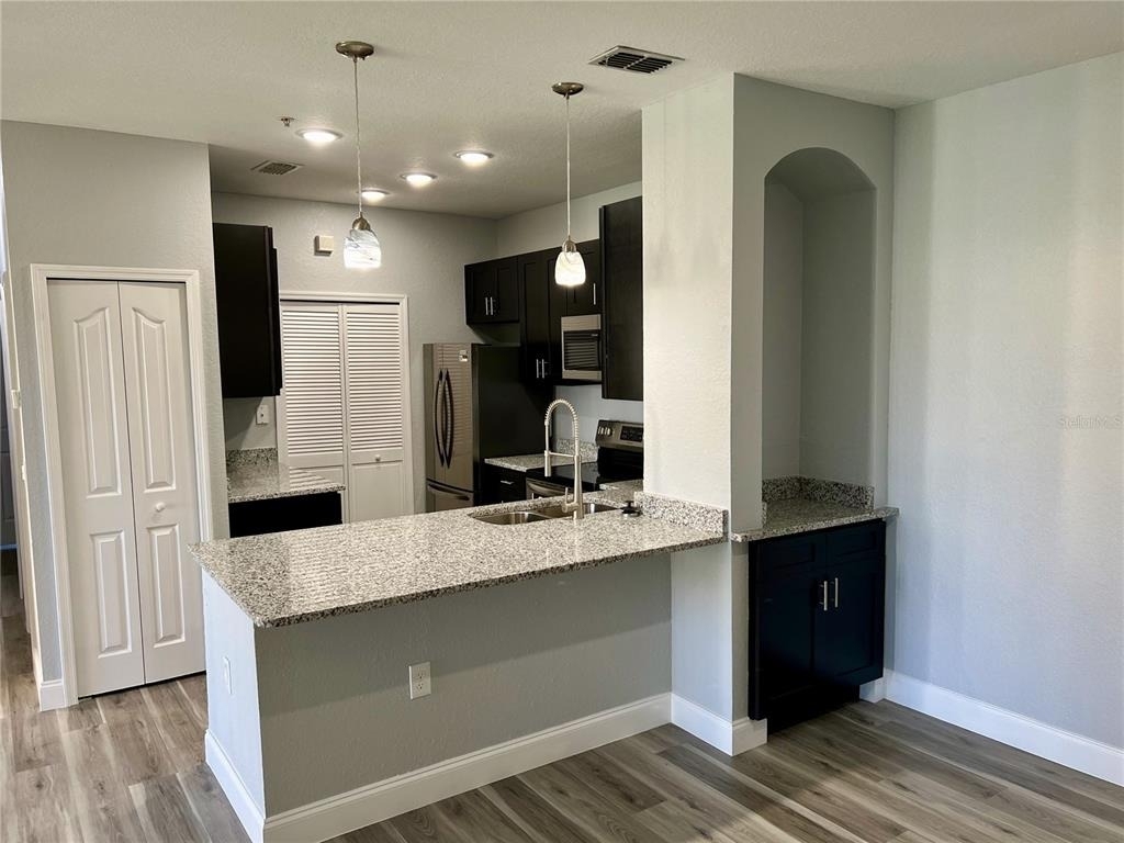 1175 Lake Shadow Circle - Photo 4