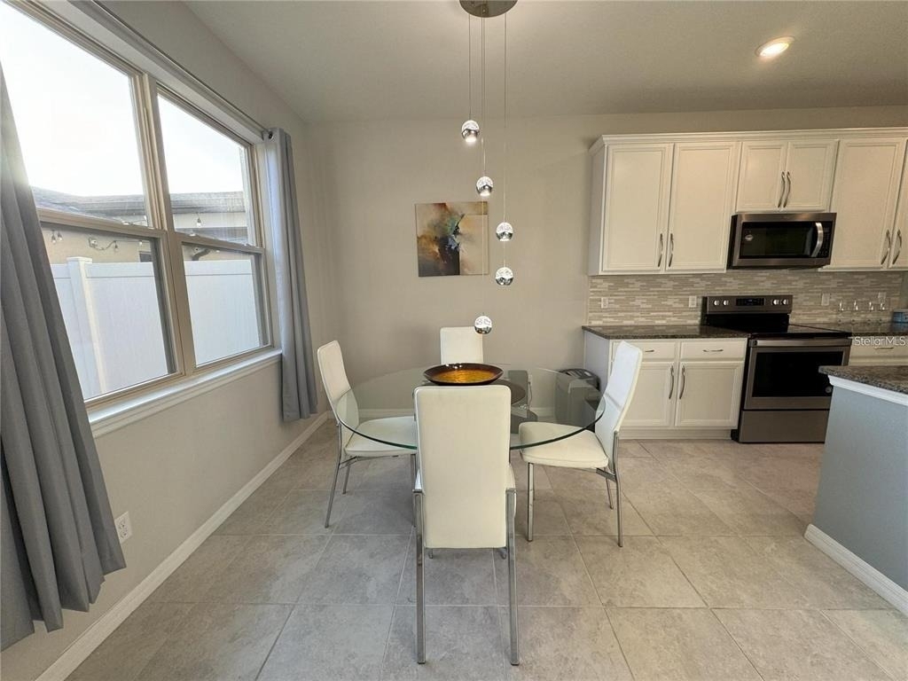 5032 Walker Street - Photo 10