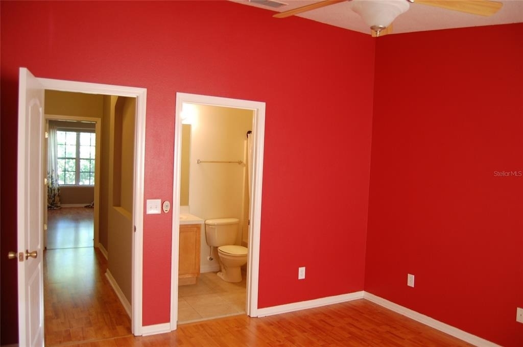 423 Wilton Circle - Photo 15