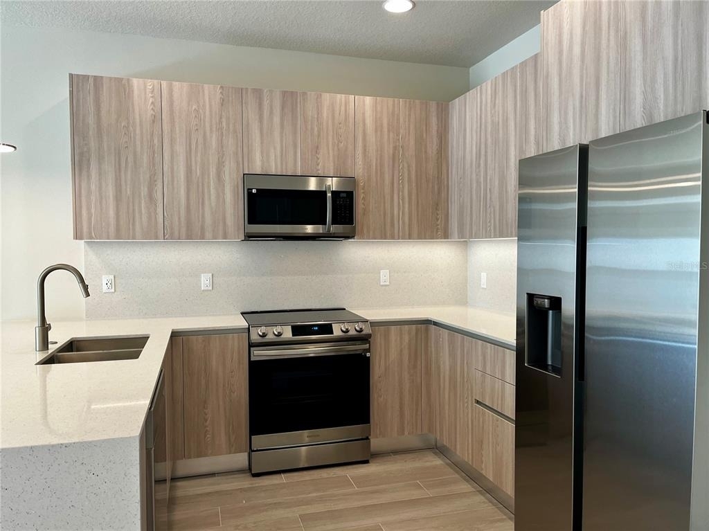 1427 Serendipity Lane - Photo 2