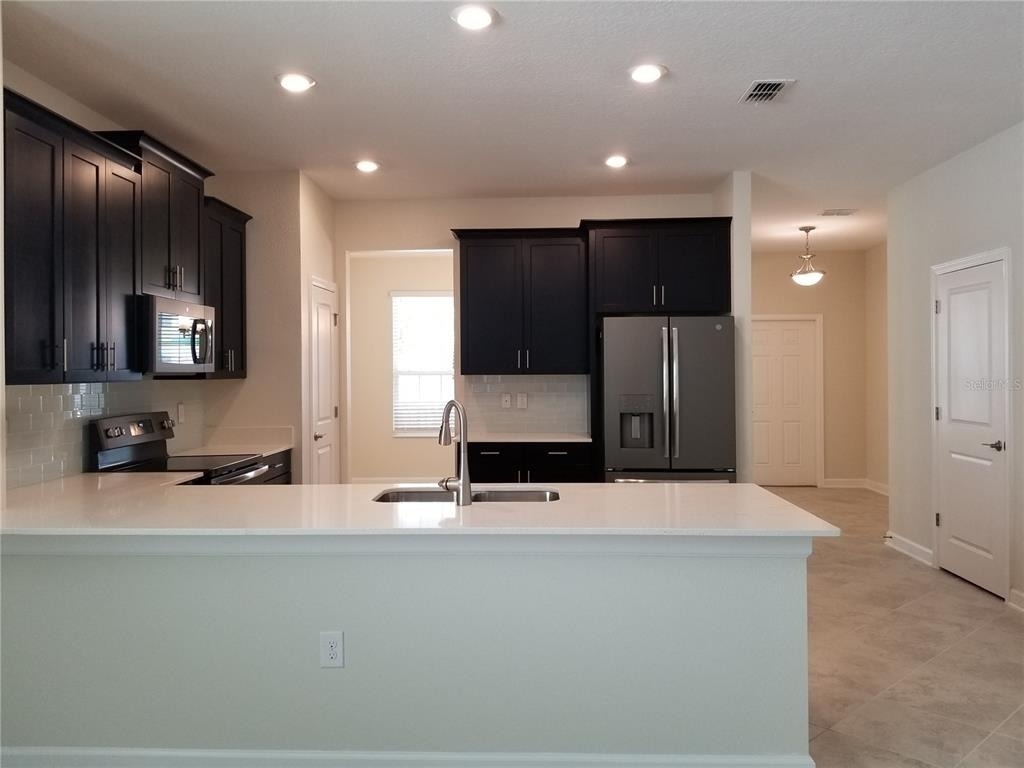 11142 Longleaf Woods Drive - Photo 2