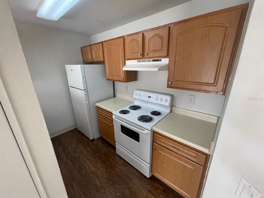 4708 Walden Circle - Photo 5