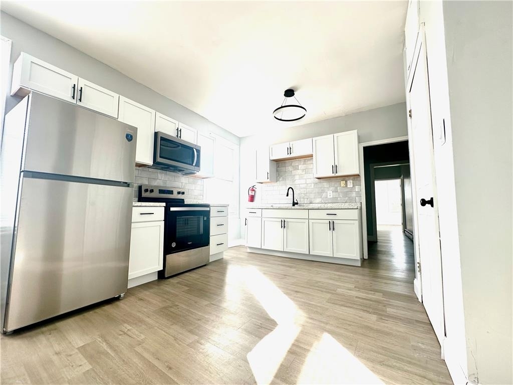 171 W Ridge Street - Photo 2