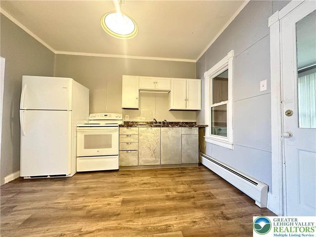 268 Avenue A - Photo 3