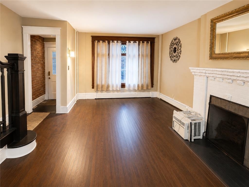 840 W Walnut Street - Photo 2