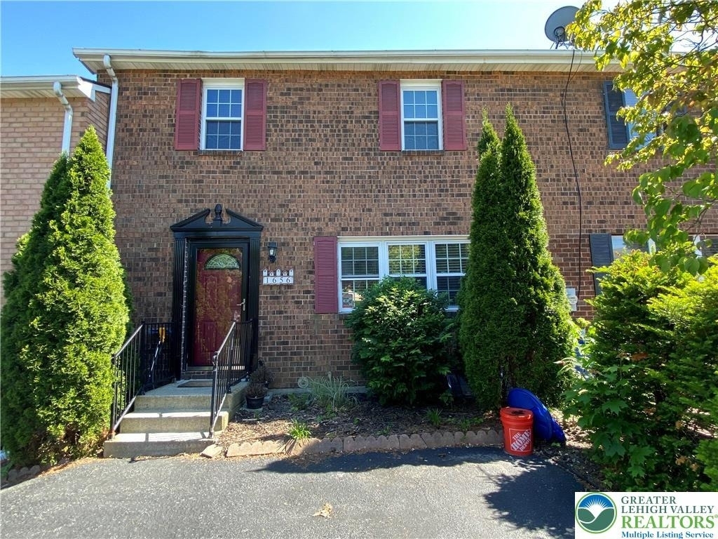 1656 Angela Drive - Photo 0