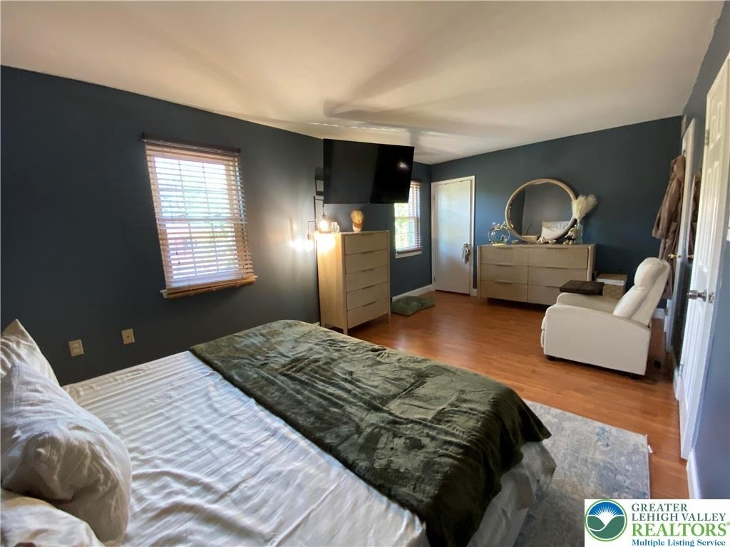 1656 Angela Drive - Photo 10