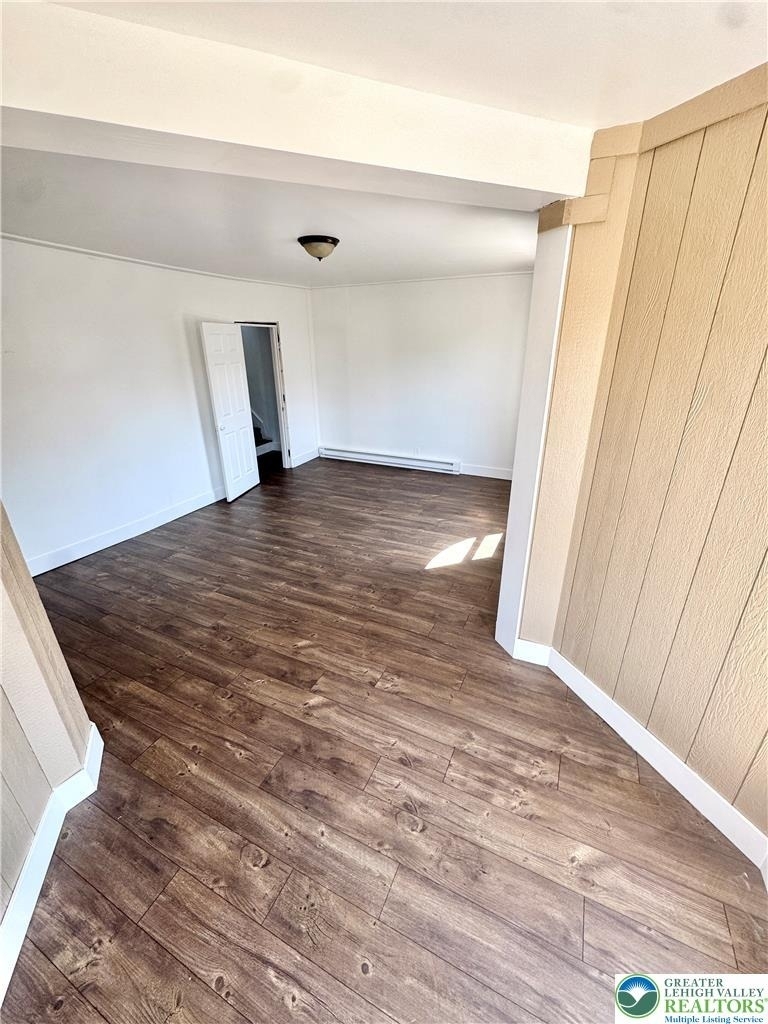 535 W Tilghman Street - Photo 3