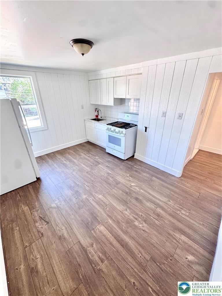 535 W Tilghman Street - Photo 10