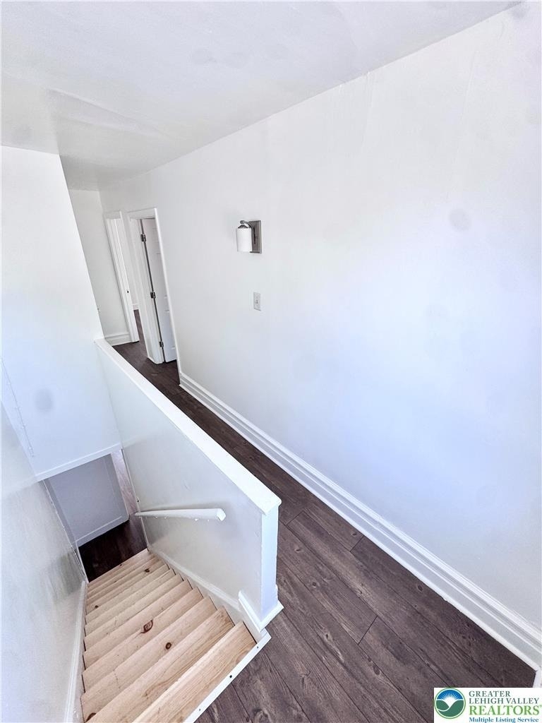 535 W Tilghman Street - Photo 13
