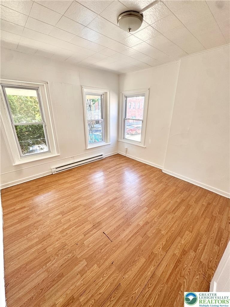 535 W Tilghman Street - Photo 3
