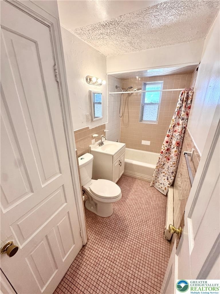 535 W Tilghman Street - Photo 5