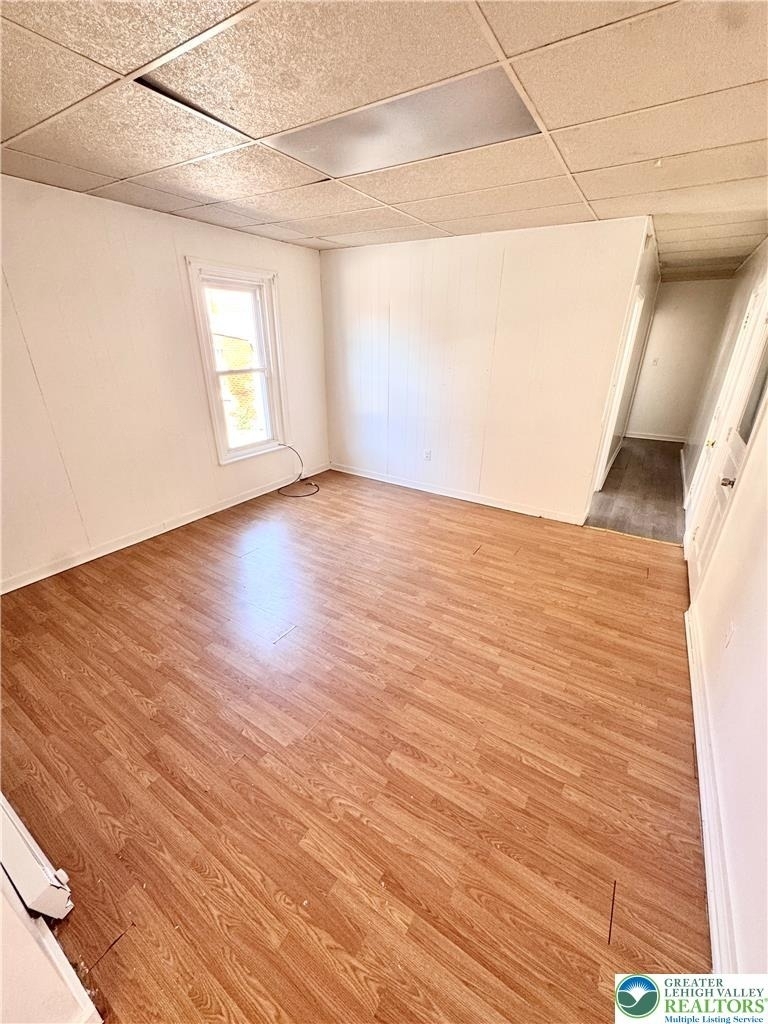 535 W Tilghman Street - Photo 1