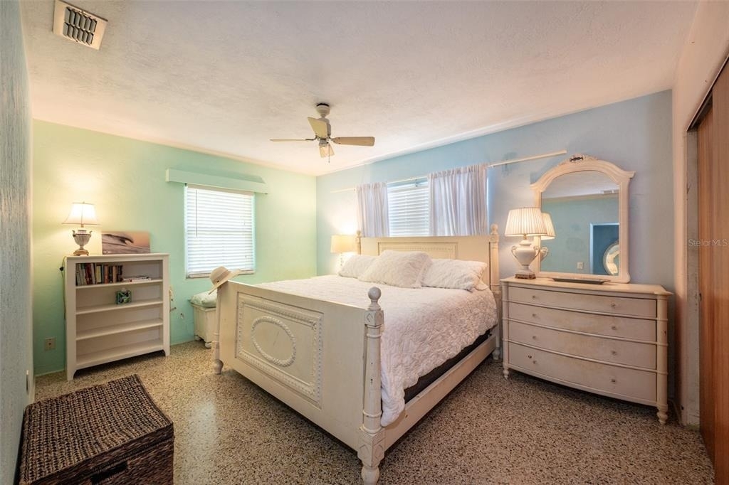 705 N Peninsula Avenue - Photo 6