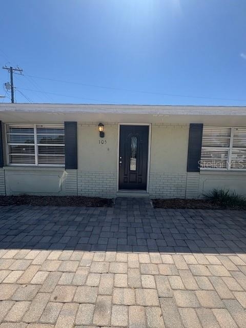 105 Sunshine Boulevard - Photo 1