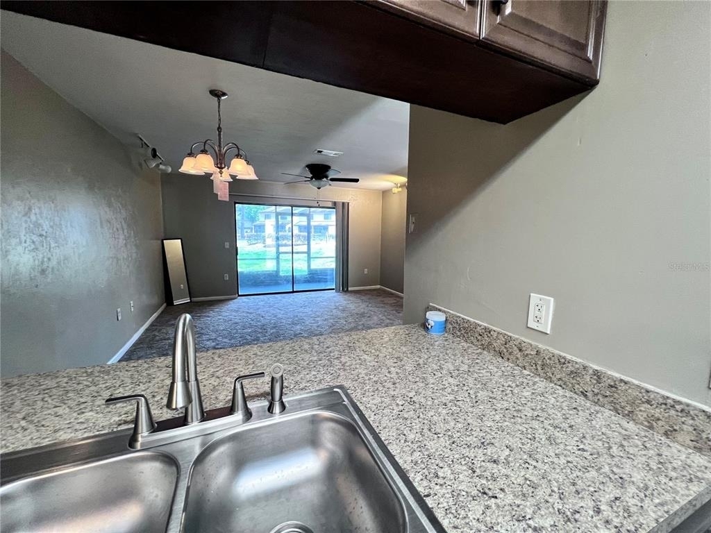 2735 Sw 35th Place - Photo 15