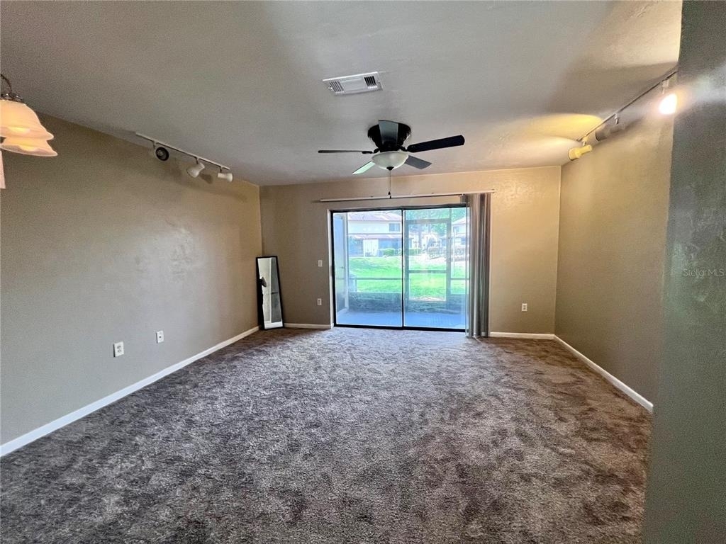 2735 Sw 35th Place - Photo 13