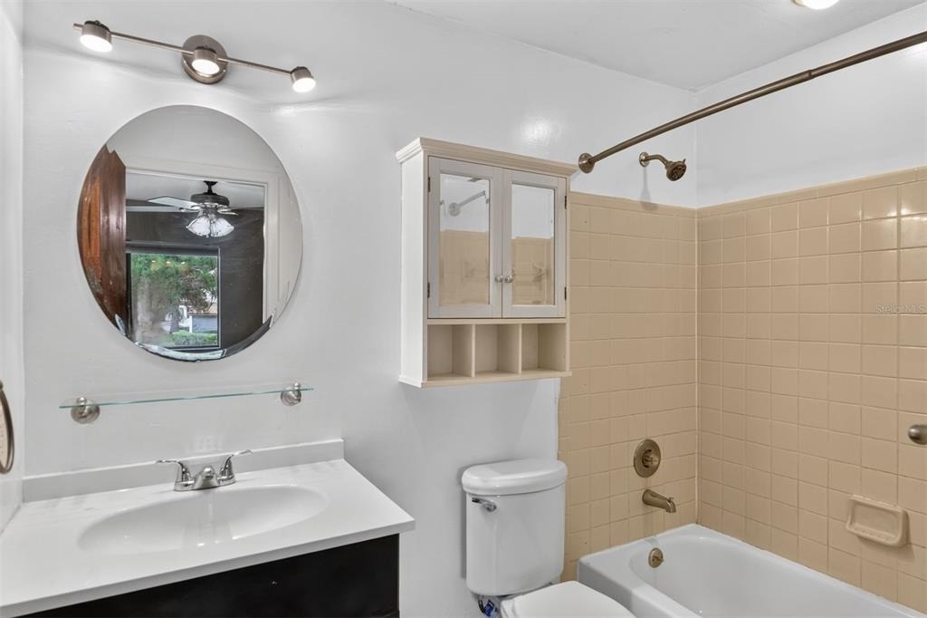 2735 Sw 35th Place - Photo 16