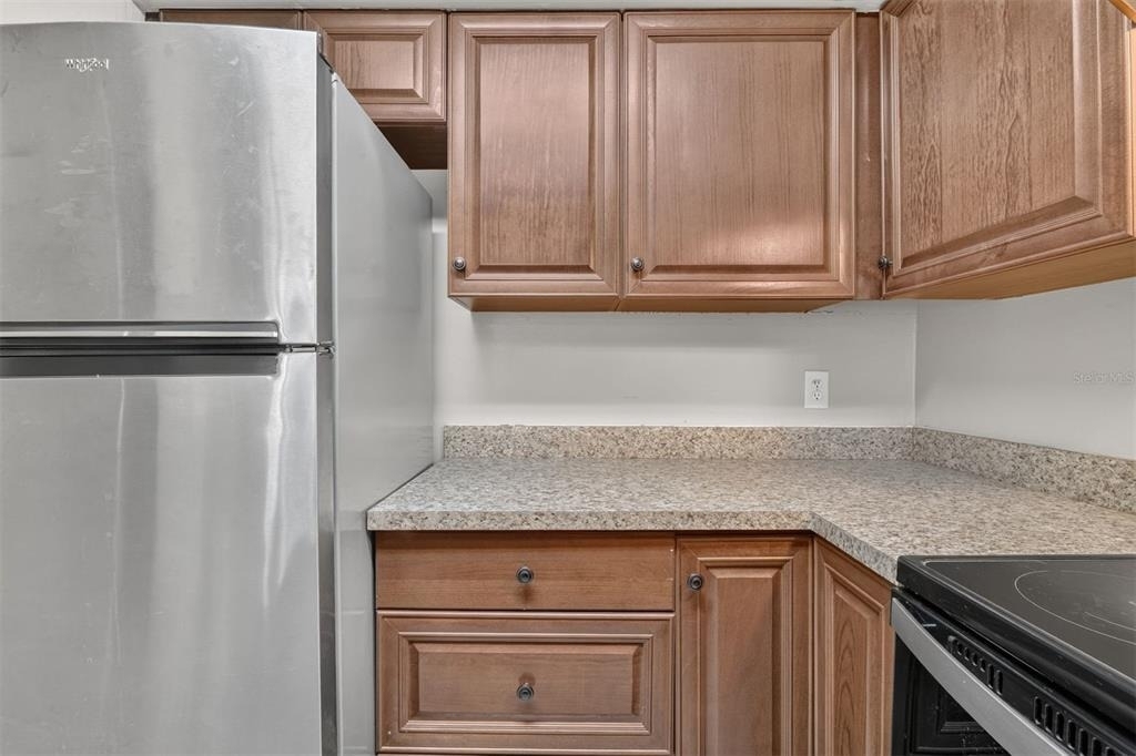 2735 Sw 35th Place - Photo 3