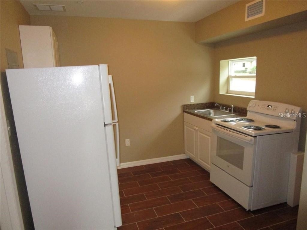 1002 E Mcdonald Avenue - Photo 6