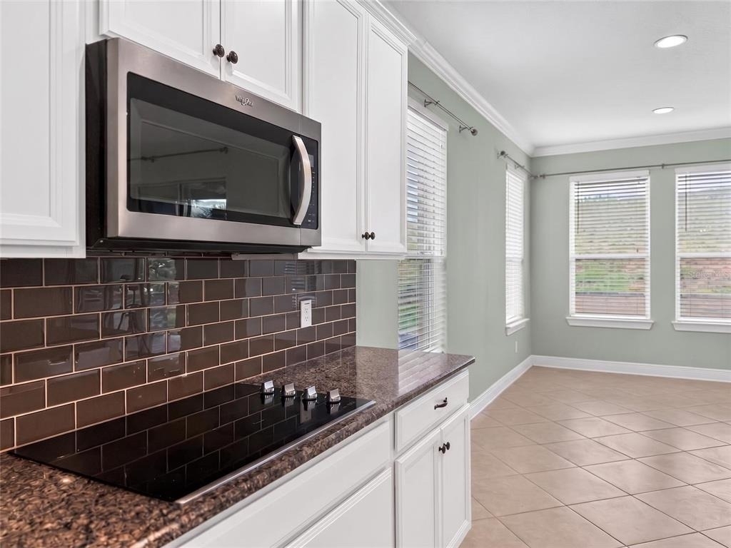 2062 Redbay Avenue - Photo 13