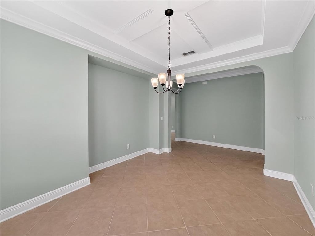 2062 Redbay Avenue - Photo 4