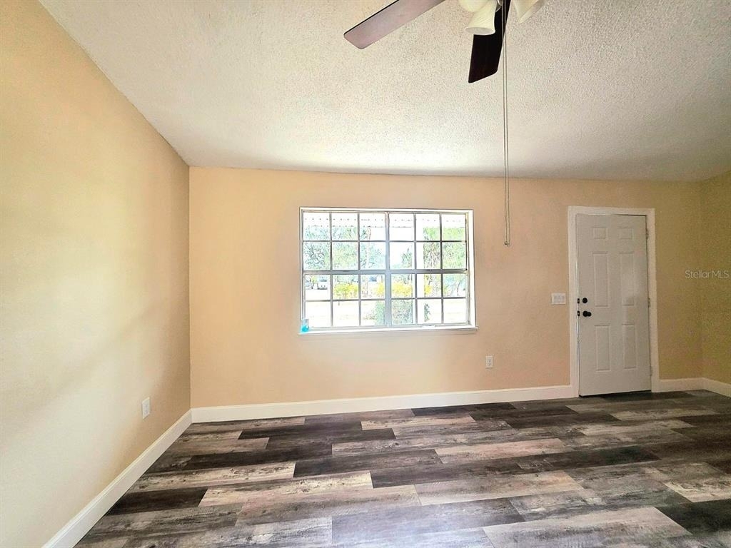 12091 Crossgate Avenue - Photo 3