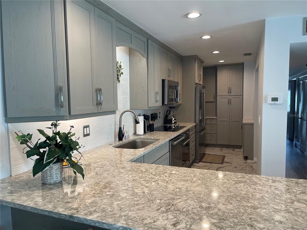 5400 Gulf Drive - Photo 2
